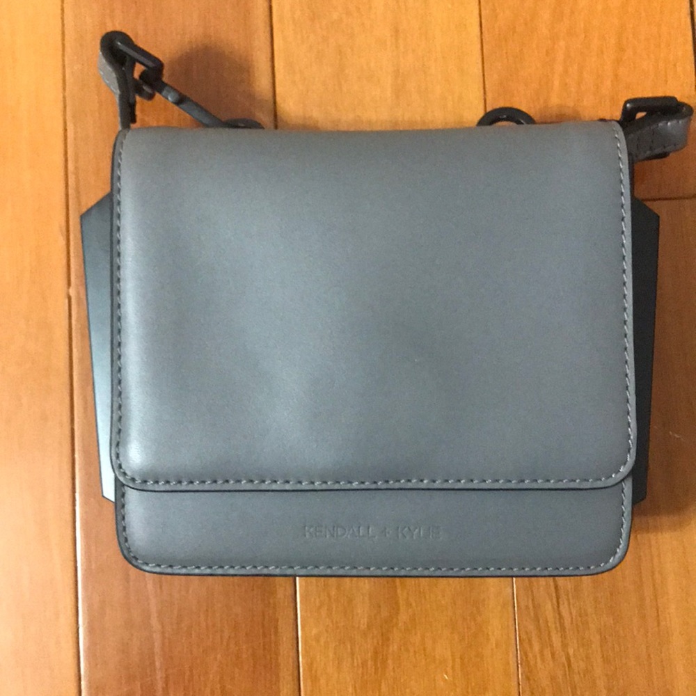 Kendall + Kylie Baxter crossbody